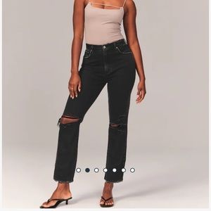 NWT ABERCROMBIE CURVE LOVE ULTRA HIGH RISE BLACK RIPPED JEANS SHORT